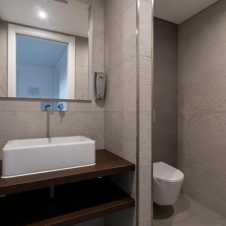 Victoria Lux By Sapvillas Villa