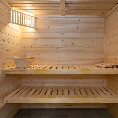 Victoria Lux By Sapvillas