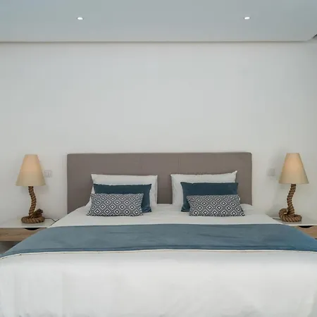 Victoria Lux By Sapvillas Villa