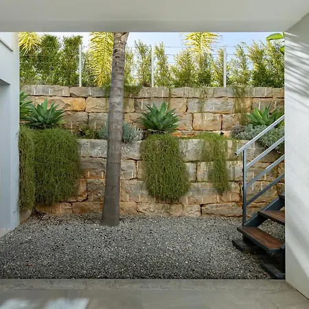 Victoria Lux By Sapvillas Villa *