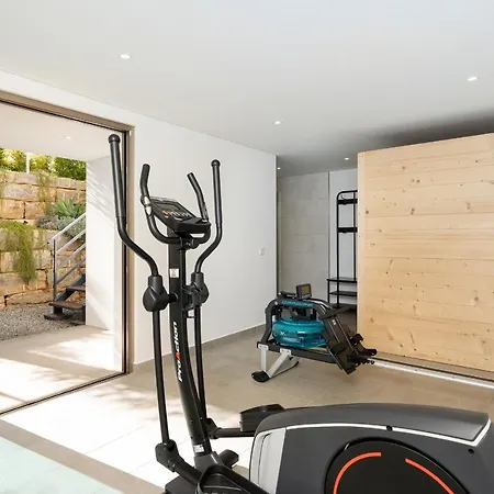 Villa Victoria Lux By Sapvillas *